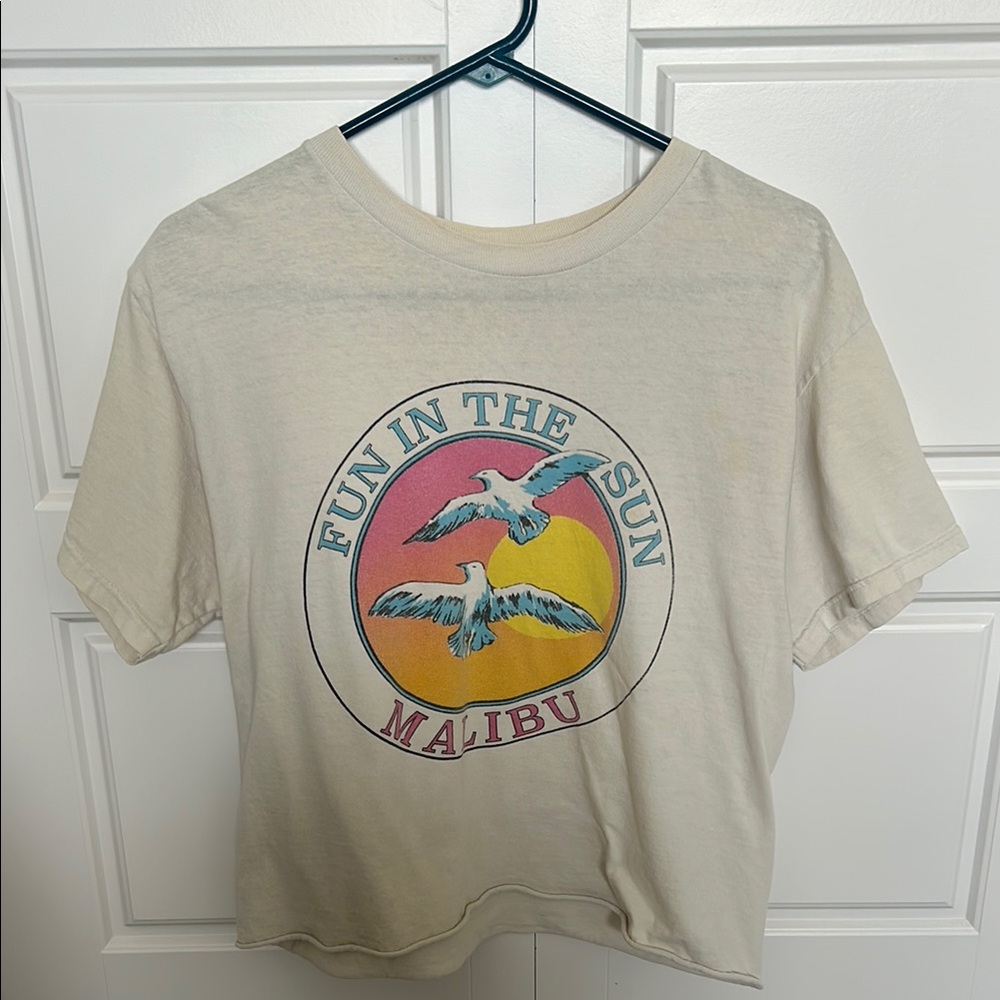 Cream Short Sleeve Graphic Tee with Retro Flamingo Design